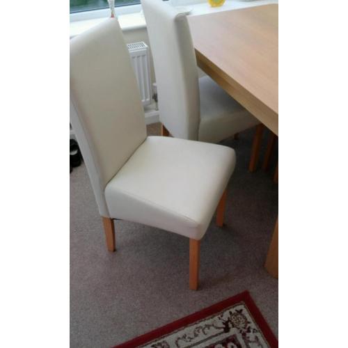 Dining table and 4 chairs
