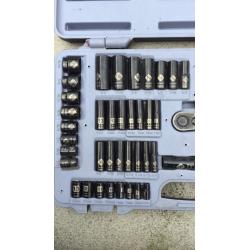 Stanley 69 Piece Black Chrome & Laser Etched Socket Set 92-824