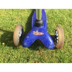 Blue mini micro scooter