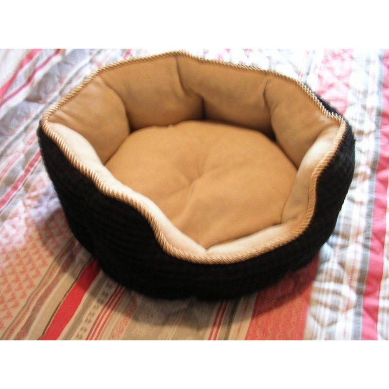 NEW CAT BED