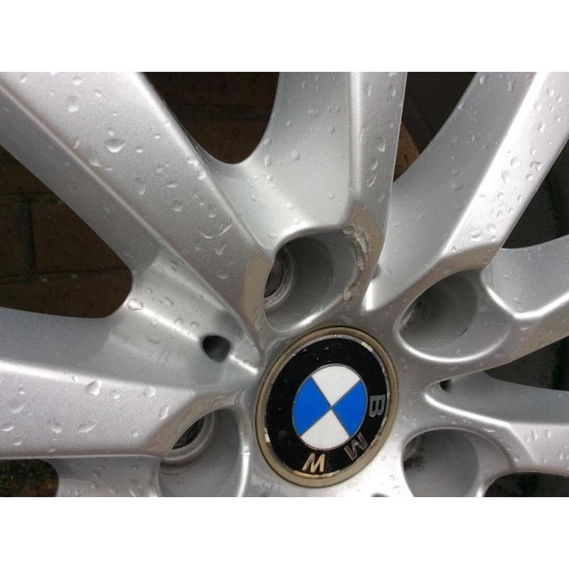 BMW 5 series F10/F11 18 inch alloy wheel with runflat tyre