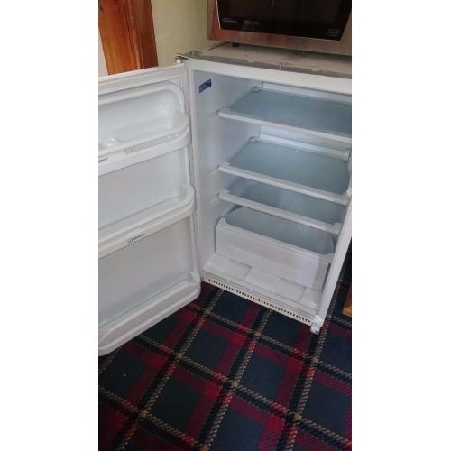 Indesit Integrated Fridge