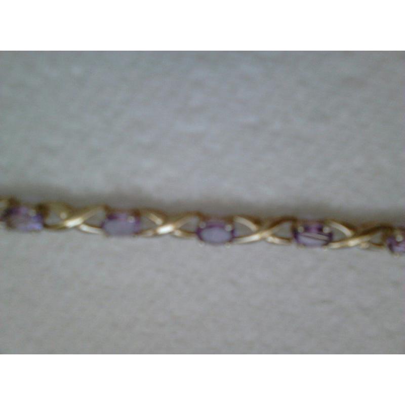 BEAUTIFUL 9CT GOLD BRACELET WITH AMETHYST