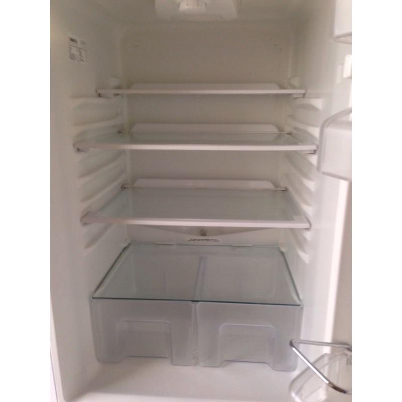 Beko non plumb water dispensing fridge freezer