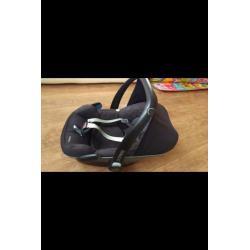 Maxi cosi pebble car seat