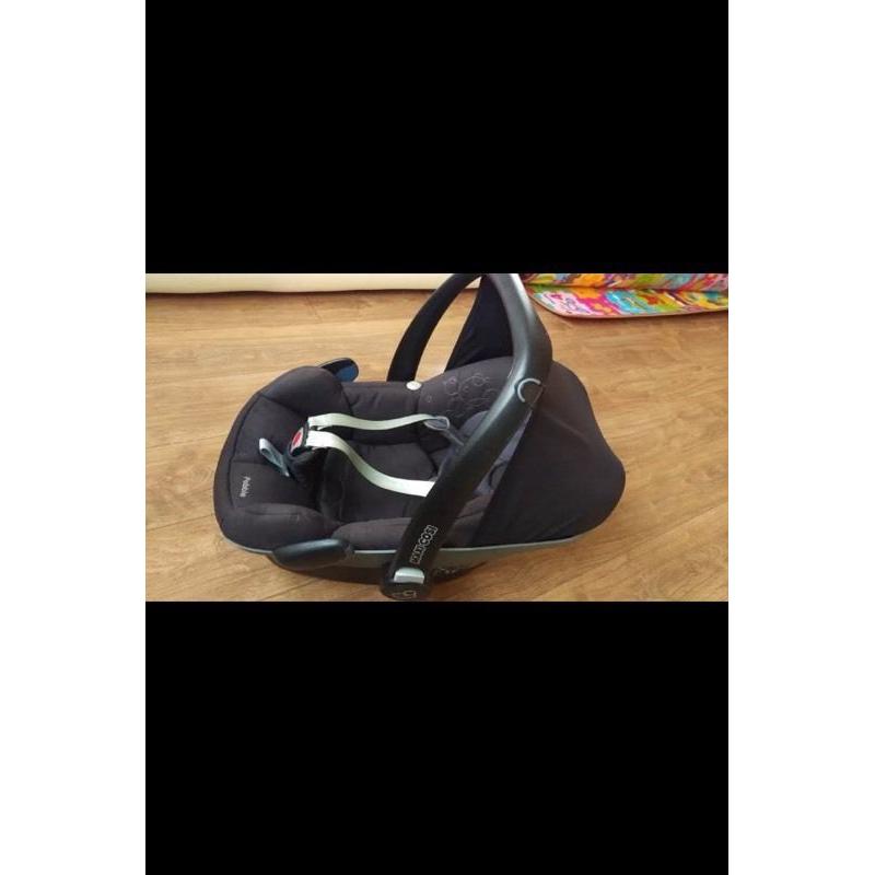 Maxi cosi pebble car seat