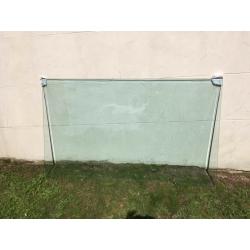 Reinforced glass table top
