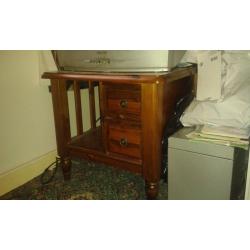 Mini sideboard