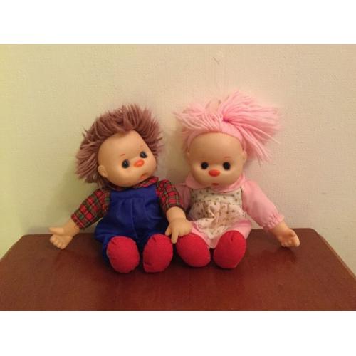 2 dolls boy and girl