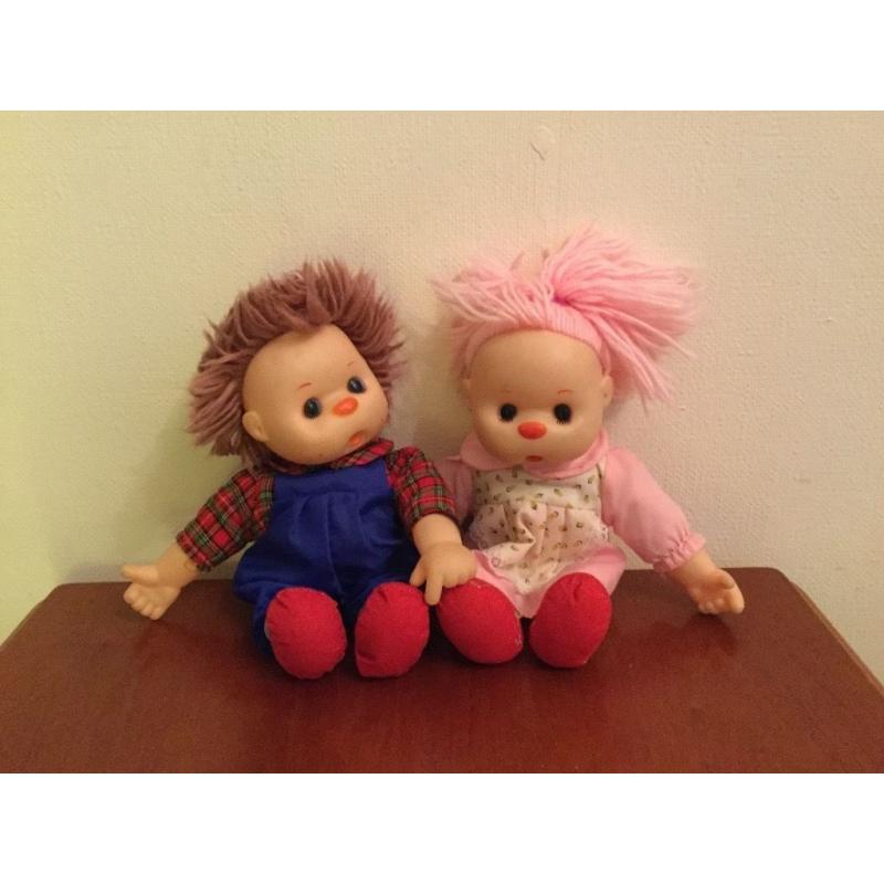 2 dolls boy and girl