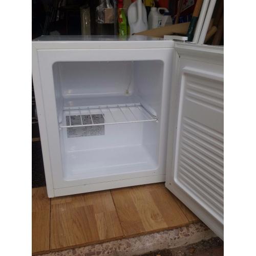 Mini freezer