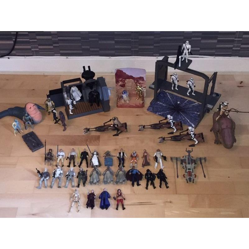 Star Wars action figures and spaceships bundle