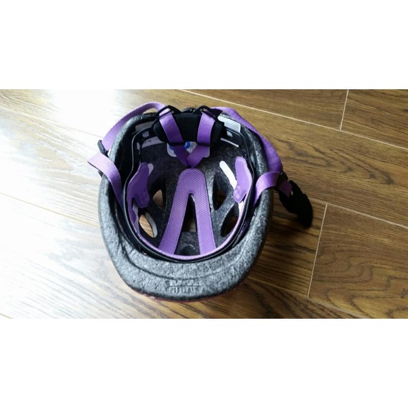 Abus kids bike helmet size 45-50cm very good condition