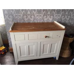 Sideboard