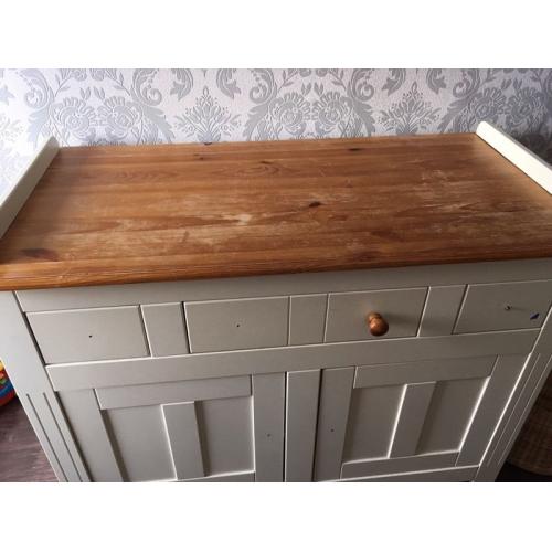 Sideboard