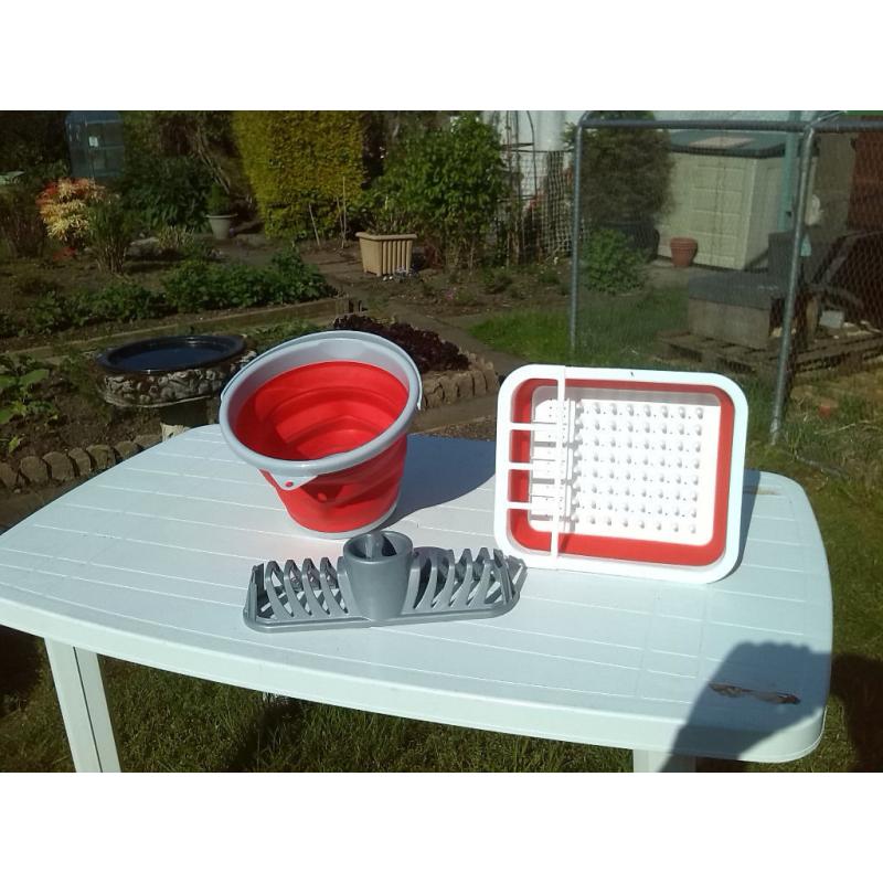 CAMPING KITCHEN EQUIPMENT.