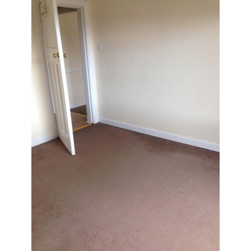 Double bedroom in a two bedroom flat on Dorchester Avenue
