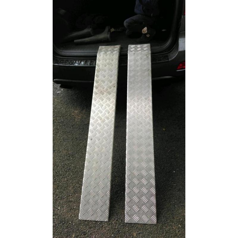 Galvanized steel ramps for boot or van