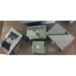 4 mirrored jewellery boxes