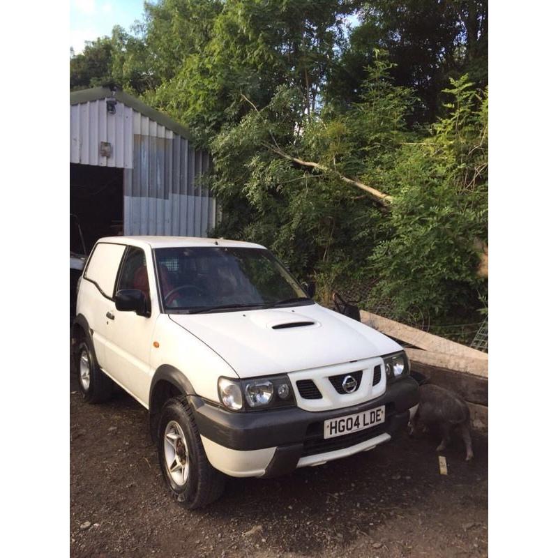 Nissan terrano 2.7td
