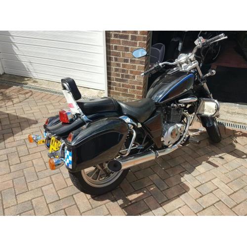 Suzuki Gz marauder
