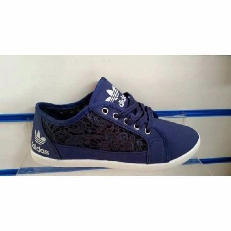 Addidas lace pumps