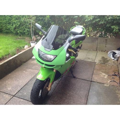 Kawasaki zx6r super sport