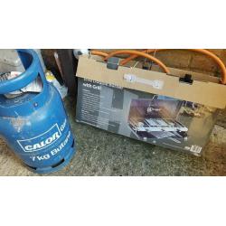 Hi gear camping stove and 7.5kg butane gas