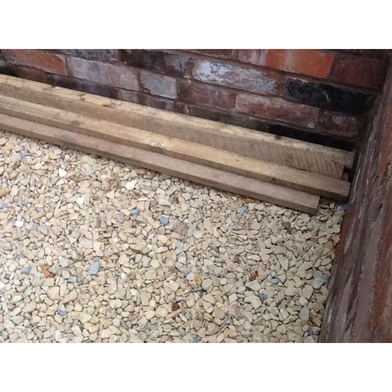 6 full lengths of 2" X 1" X 4.8m long wood batons.