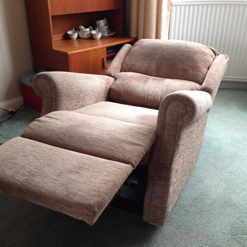 Electric Dual Motor Riser Recliner Lift Chair