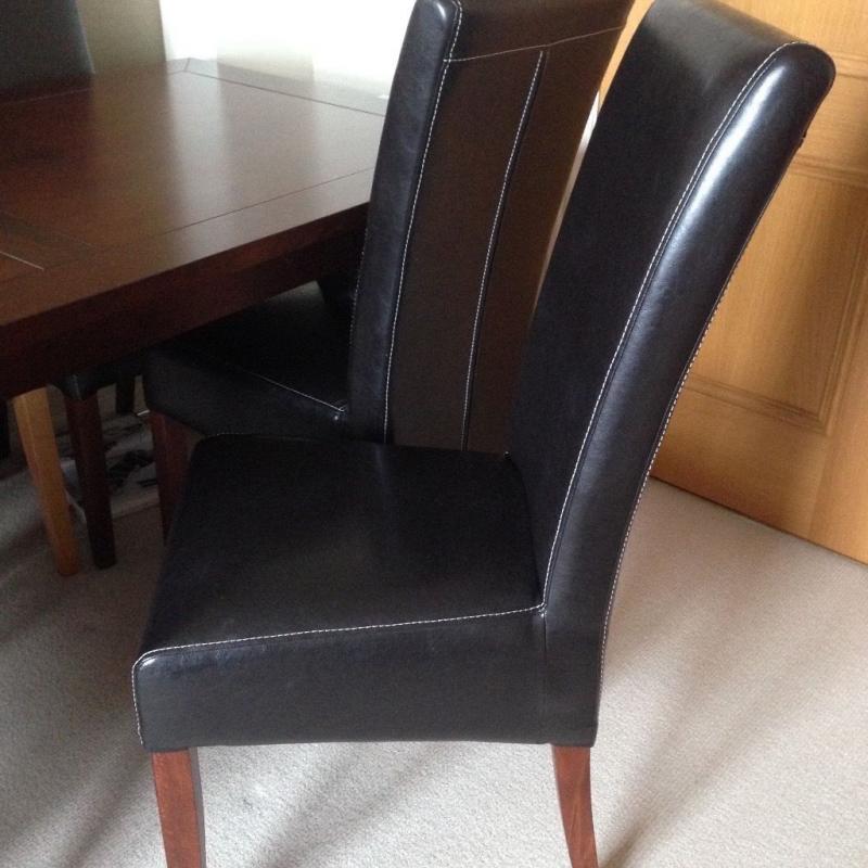Dining table and 4 chairs