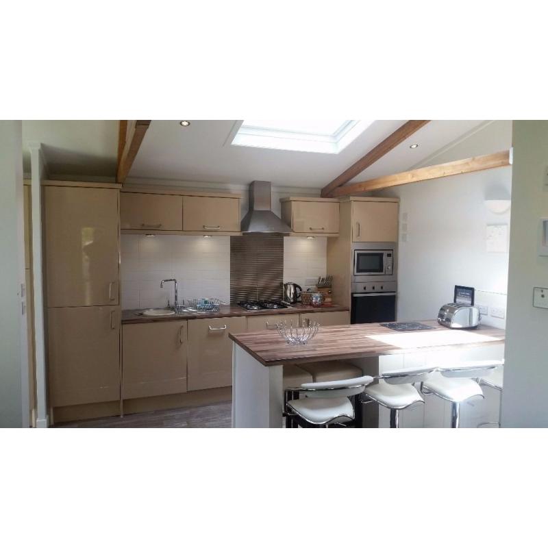 LUXURY LODGE FOR SALE IN NORTH WALES- AWARD WINNING 5* PARK OPEN 12 MONTHS - LUXURY STATIC CARAVAN