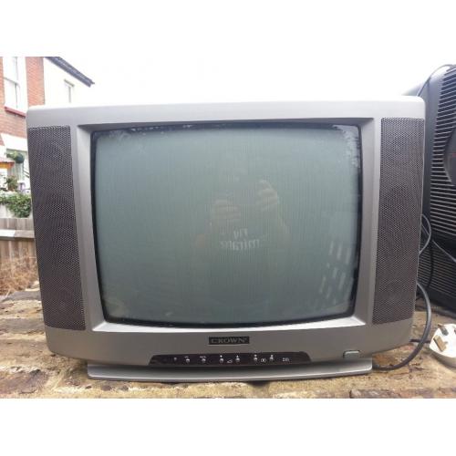 TV'S FREE to whoever can collect from Streatham SW16 2XS