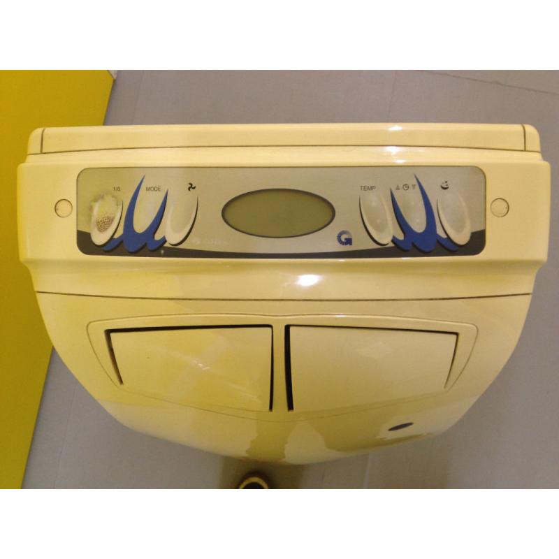 Gree 3 in 1 air conditioning heating and deumidifier