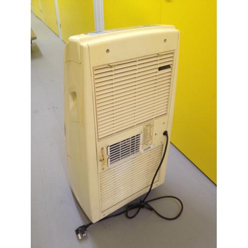 Gree 3 in 1 air conditioning heating and deumidifier