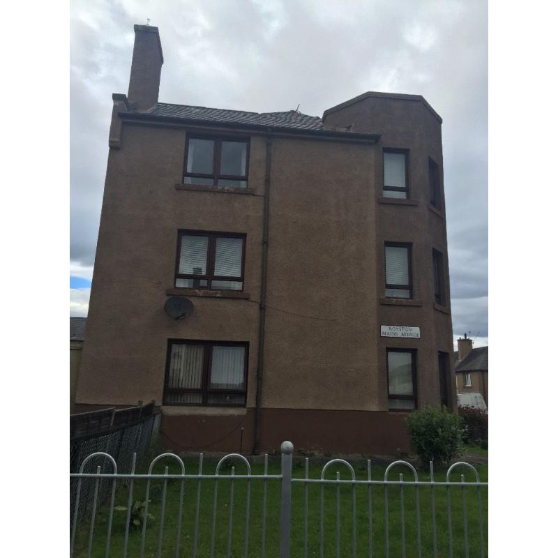 2 double bedroom 2nd floor flat North Edinburgh for 2 bedroom ground floor Edinburgh West Lothian