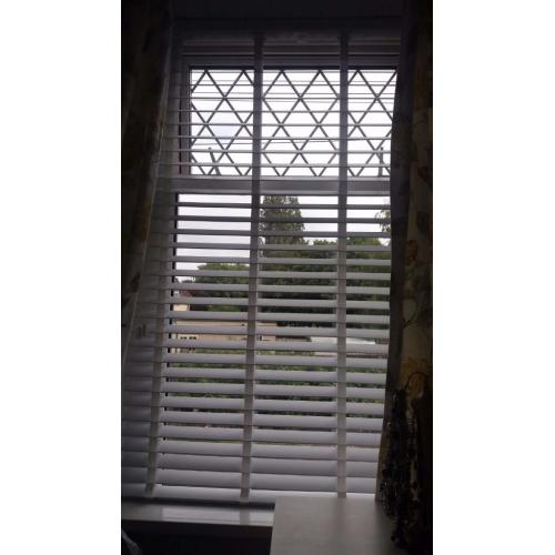 New White Wood Venentian Blinds