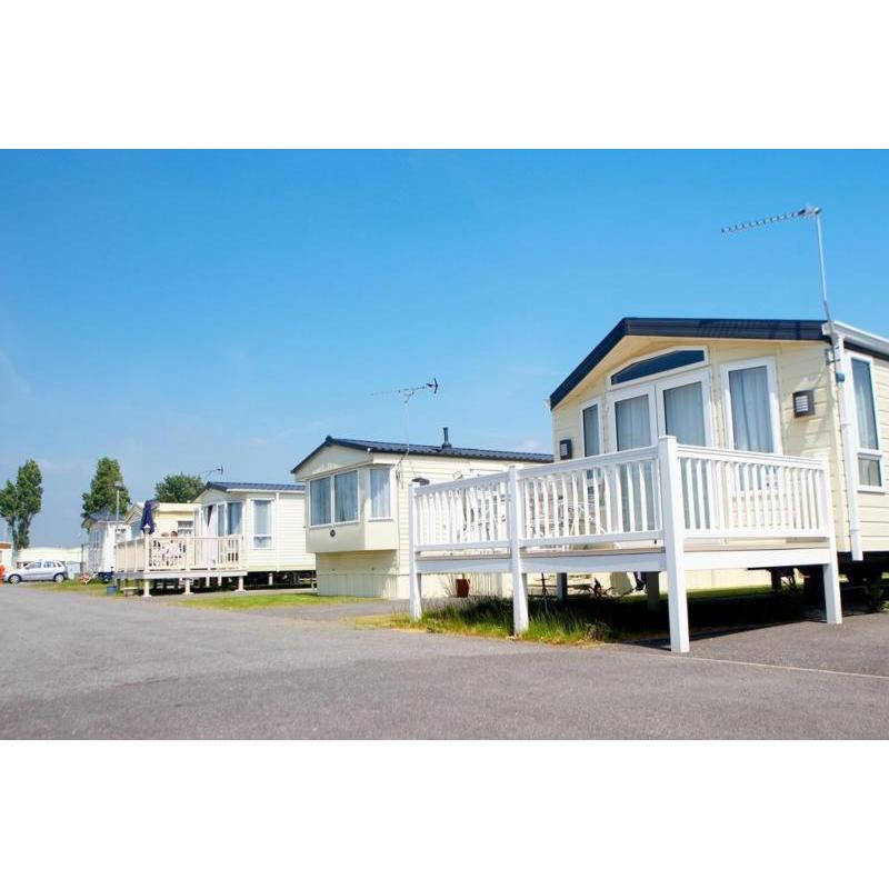 Static Caravan Nr Clacton-on-Sea Essex 3 Bedrooms 6 Berth Carnaby Siesta 2007