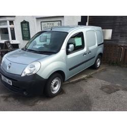 Silver Kangoo 1 former keeper last service at 82000 MOT 06/17