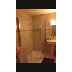 Room available in Clifton Village Flat