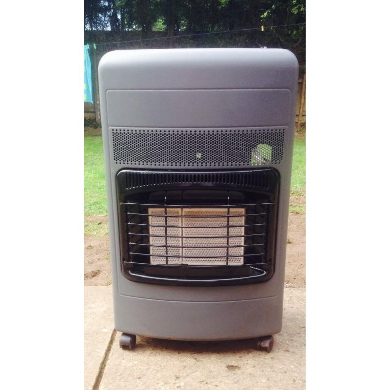 Calour gas heater with regulator