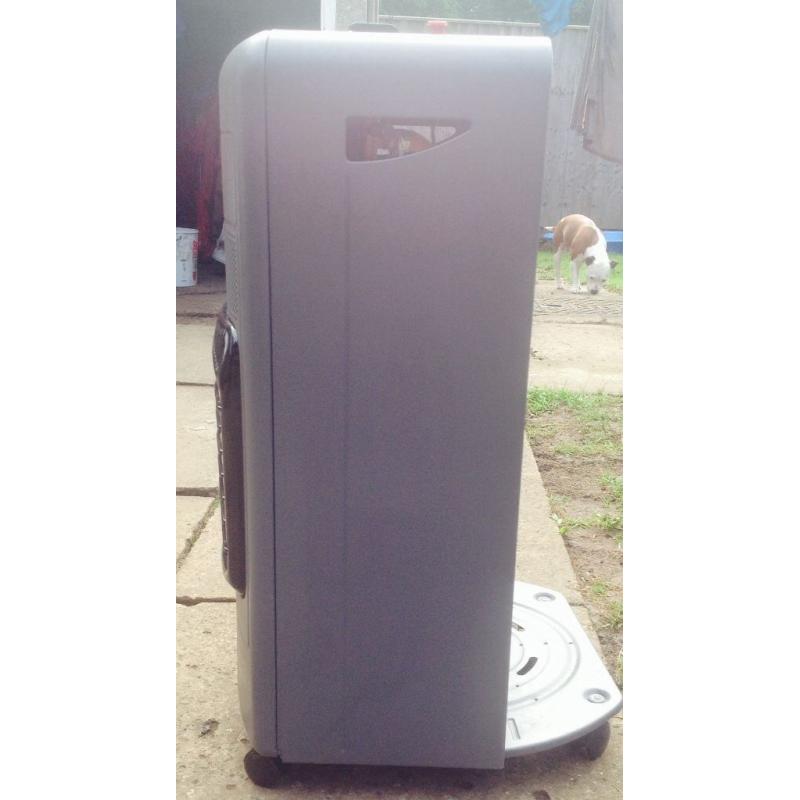 Calour gas heater with regulator