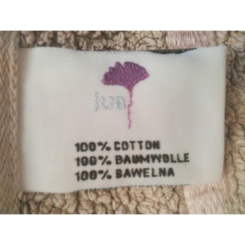 *bale* (no3) of x6 bath, lge bath + hand towel set from CHRISTY in beige and in lilac, great cond.