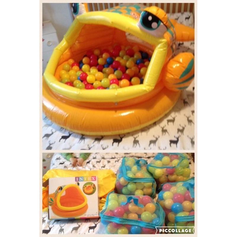 Ball pit + 400 balls