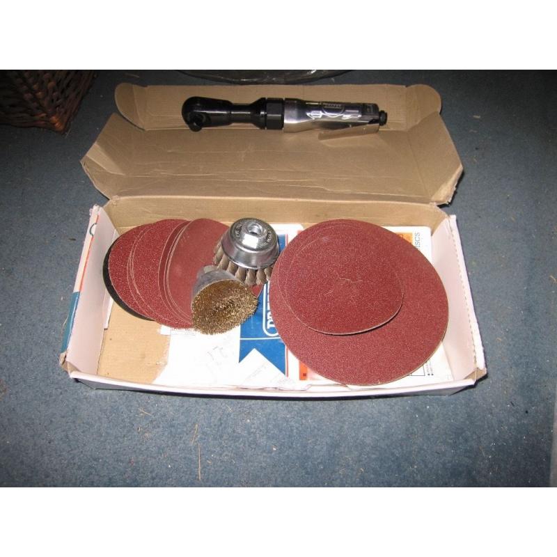 Air powered ratchet spanner and sander discs