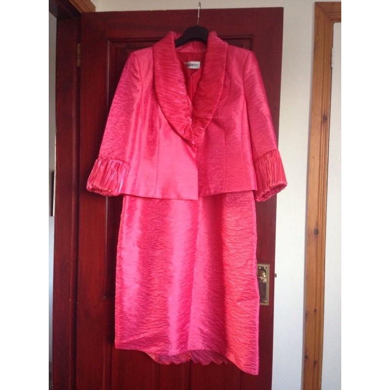 Stunning mother of the bride outfit
