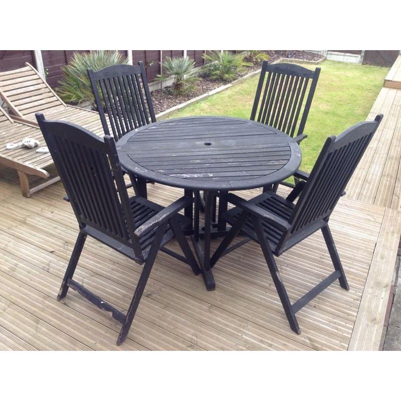 Garden table and reclining chairs