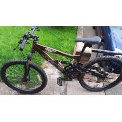 saracen raw 2 down hill/ mountain bike