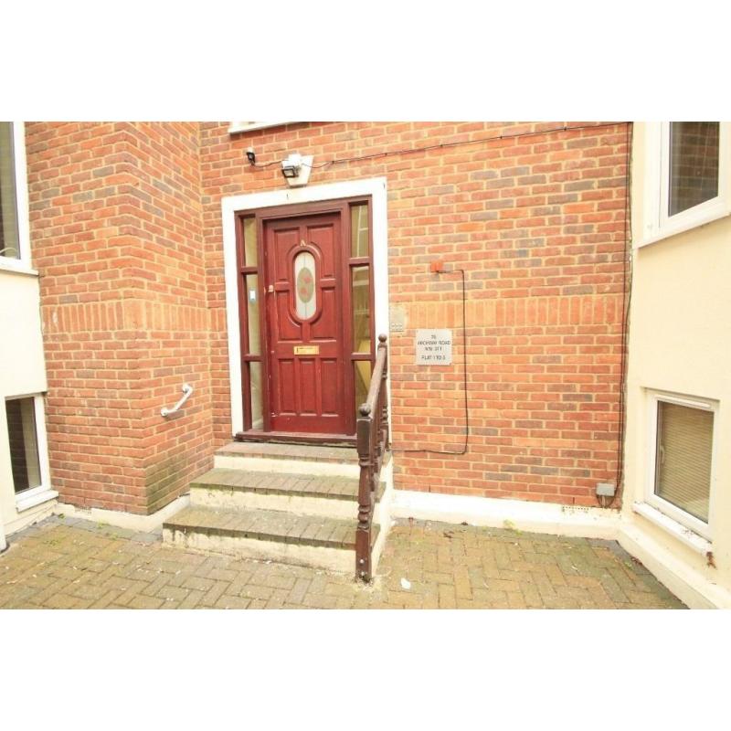 GREAT TWIN ROOM IN ARCHWAY, AMAIZING PRICE FOR THIS WEEK! near to archway station (76a)