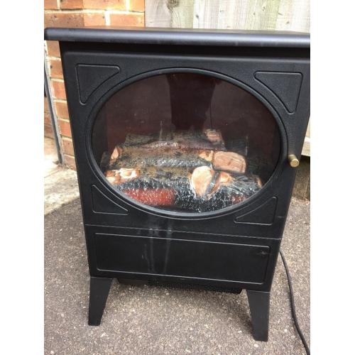 Small Dimplex log effect electric fan heater